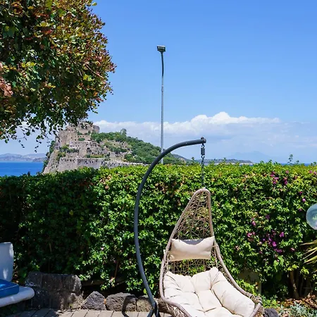 Massimo Cartaromana With Wide Pool And View On The Castle Villa *