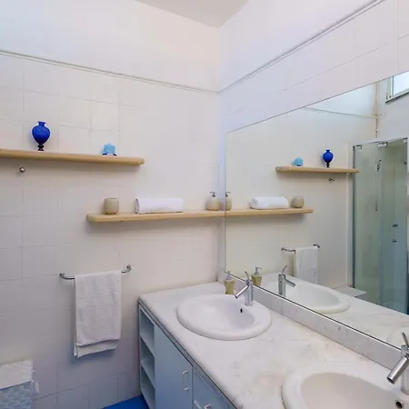 Massimo Cartaromana With Wide Pool And View On The Castle Ischia